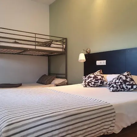 Guest house Mellizos 2*