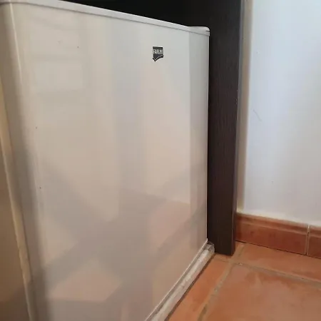 Mellizos Guest house 2*
